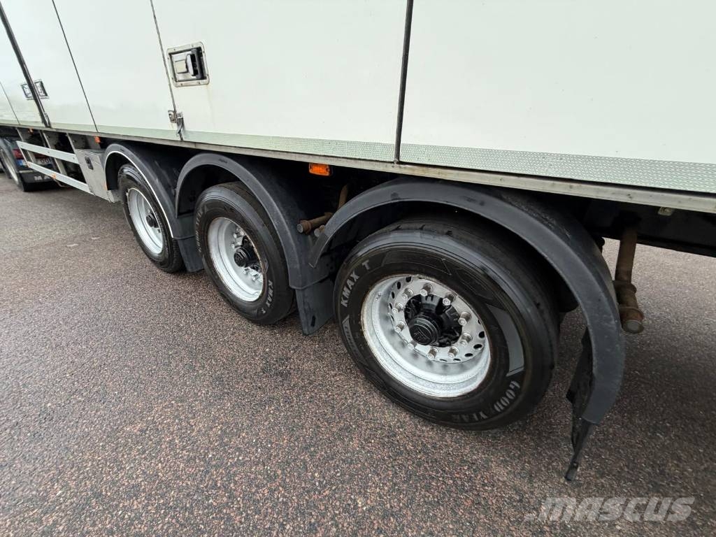 Kaupe KAUPE 3 UPPE 136 Seria nr 0376 半挂厢式车