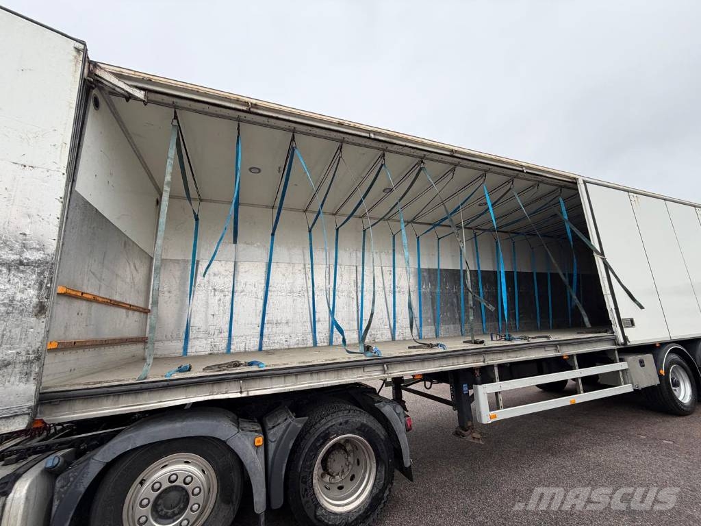 Kaupe KAUPE 3 UPPE 136 Seria nr 0376 半挂厢式车
