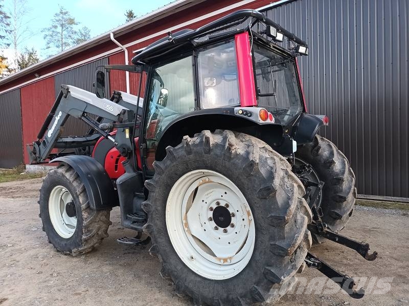 Valtra N 111 E HiTech الجرارات