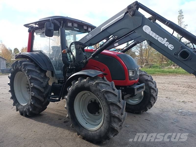 Valtra N 111 E HiTech الجرارات