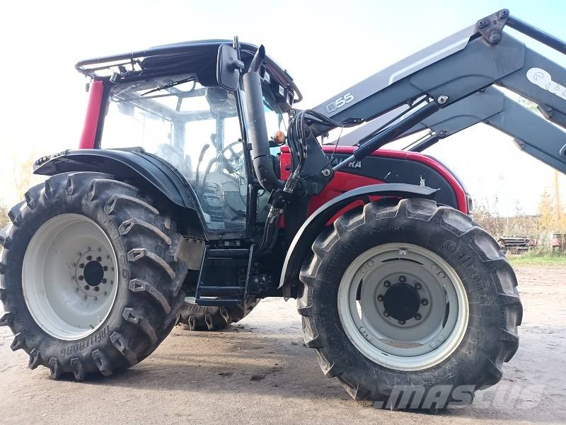 Valtra N 111 E HiTech الجرارات