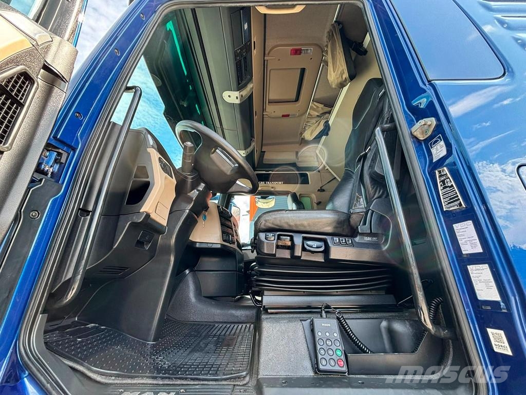 MAN TGX 26.580 6x4 HMF 1920 K6 YEAR 2021 / BOX L=6507 شاحنات الرافعات
