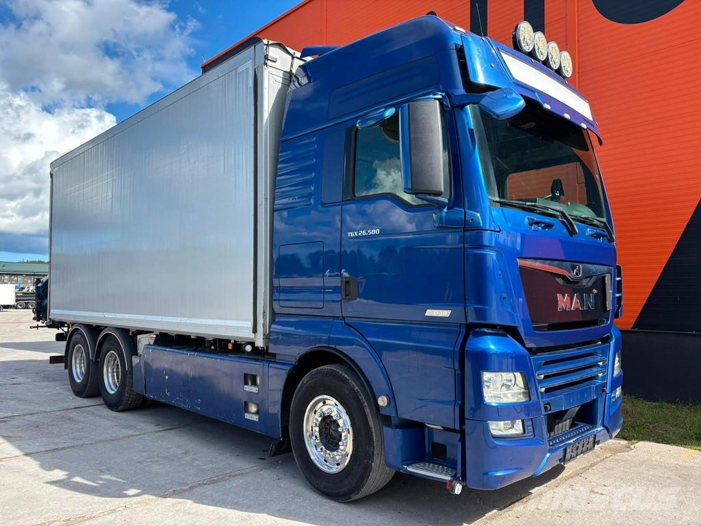 MAN TGX 26.580 6x4 HMF 1920 K6 YEAR 2021 / BOX L=6507 شاحنات الرافعات