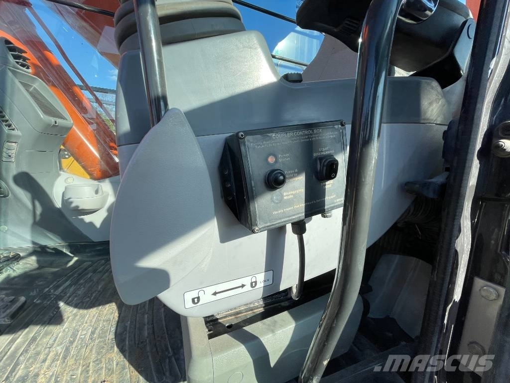 Hitachi ZX 210 LC N-6 حفارات زحافة