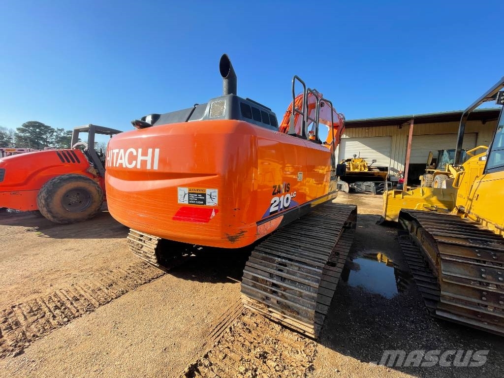 Hitachi ZX 210 LC N-6 حفارات زحافة