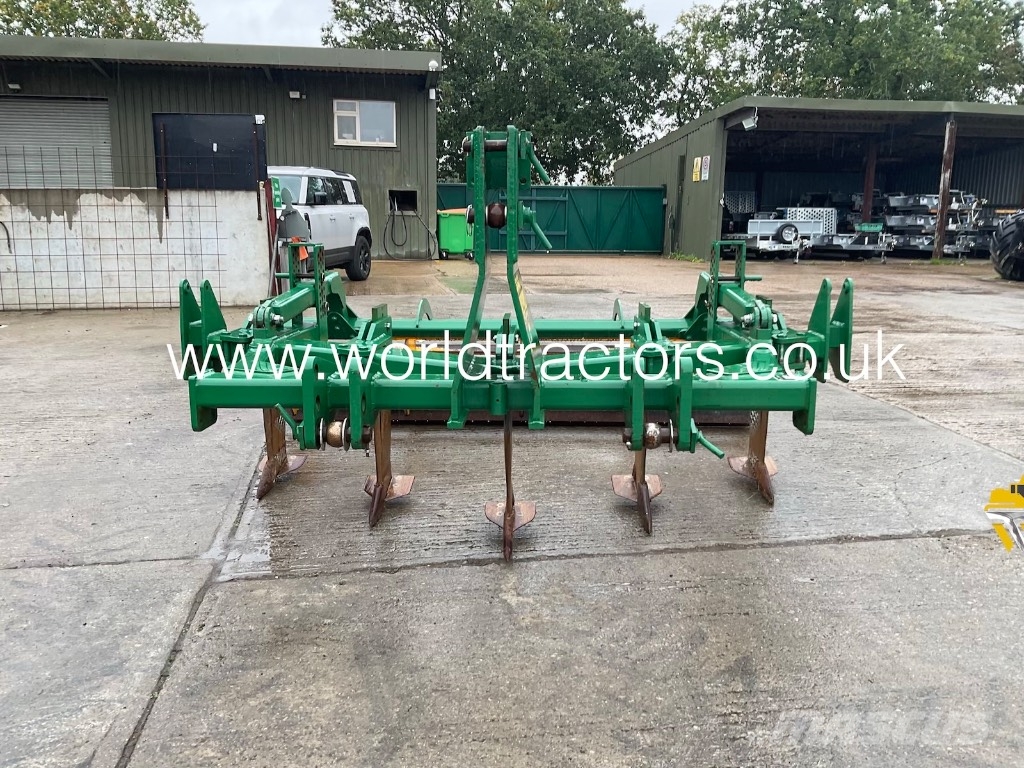Cousins V FORM SOIL LOOSENER Other tillage machines and accessories