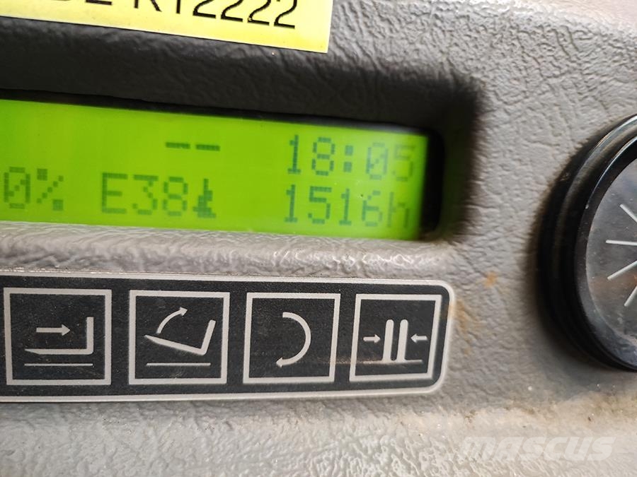 Still UFS250 DTFVRF900 4-way reach truck