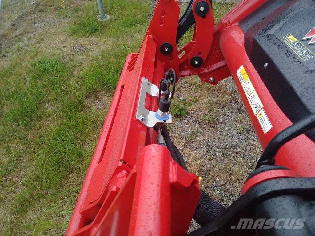 Massey Ferguson 7S.180 Dyna-6 Efficient Traktoren