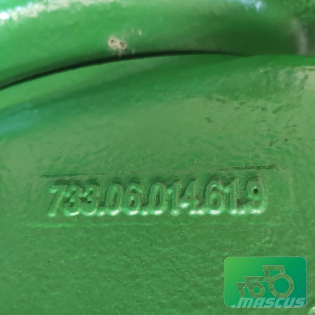 John Deere 6120 Final drive, steering knuckle, reducer, joint Dana 7330601561 الشاسيه والتعليق