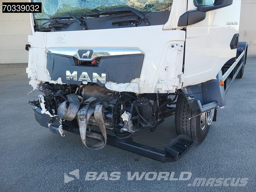 MAN TGM 18.320 4X2 18tonner Damaged truck chassis Auto Kamioni-šasije