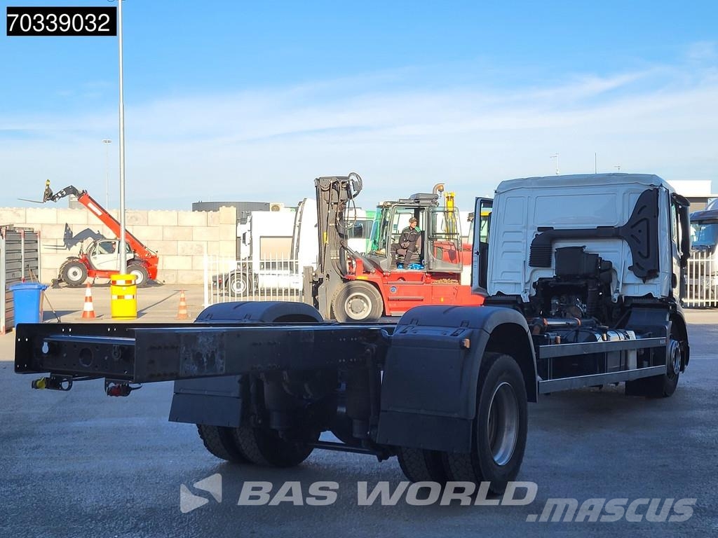 MAN TGM 18.320 4X2 18tonner Damaged truck chassis Auto Kamioni-šasije