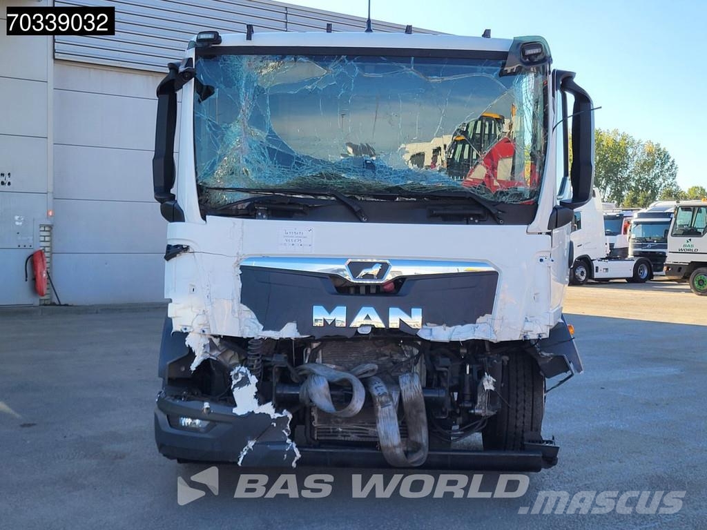 MAN TGM 18.320 4X2 18tonner Damaged truck chassis Auto Kamioni-šasije