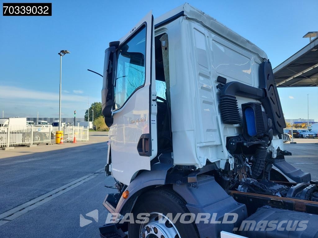 MAN TGM 18.320 4X2 18tonner Damaged truck chassis Auto Kamioni-šasije