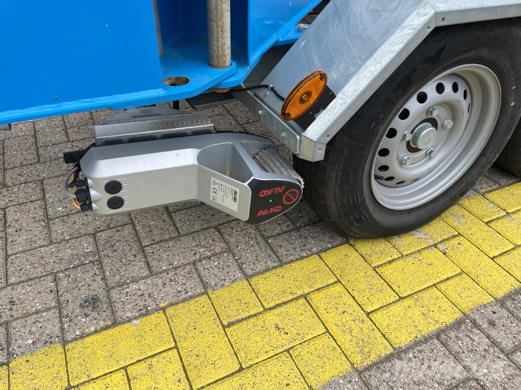 Midi LT 14.14 RD SOLD رافعات برجية