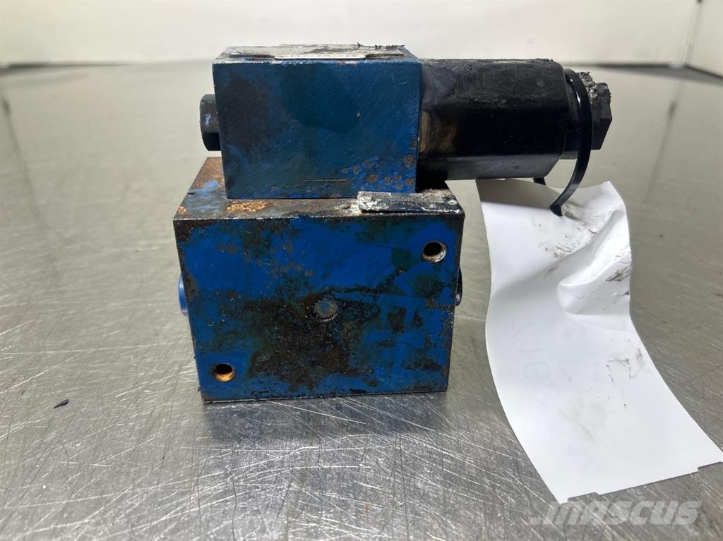 Hitachi ZW150PL-Rexroth 4WE6C62/EG24N9C118D-NG6 Assembly هيدروليات