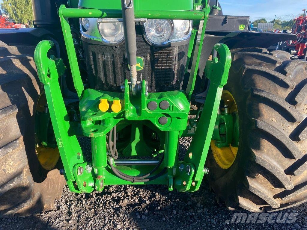 John Deere 6110 M COMMAND QUAD + Tractors