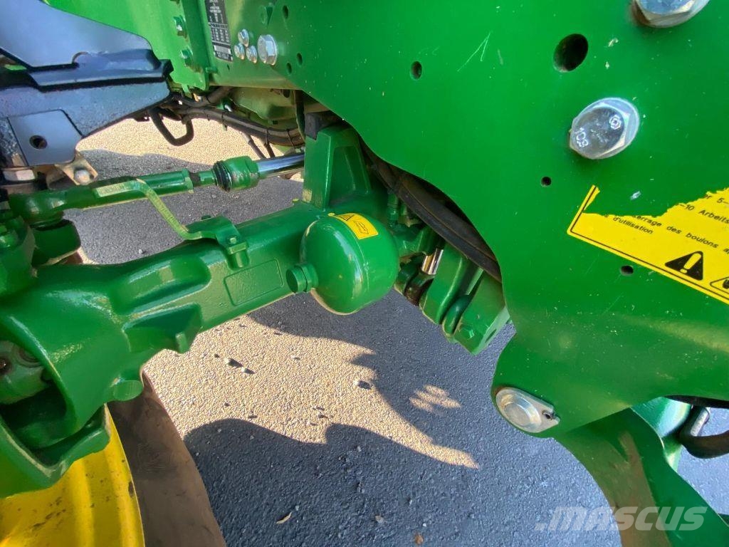 John Deere 6110 M COMMAND QUAD + Tractors