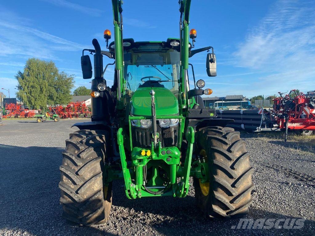 John Deere 6110 M COMMAND QUAD + Tractors