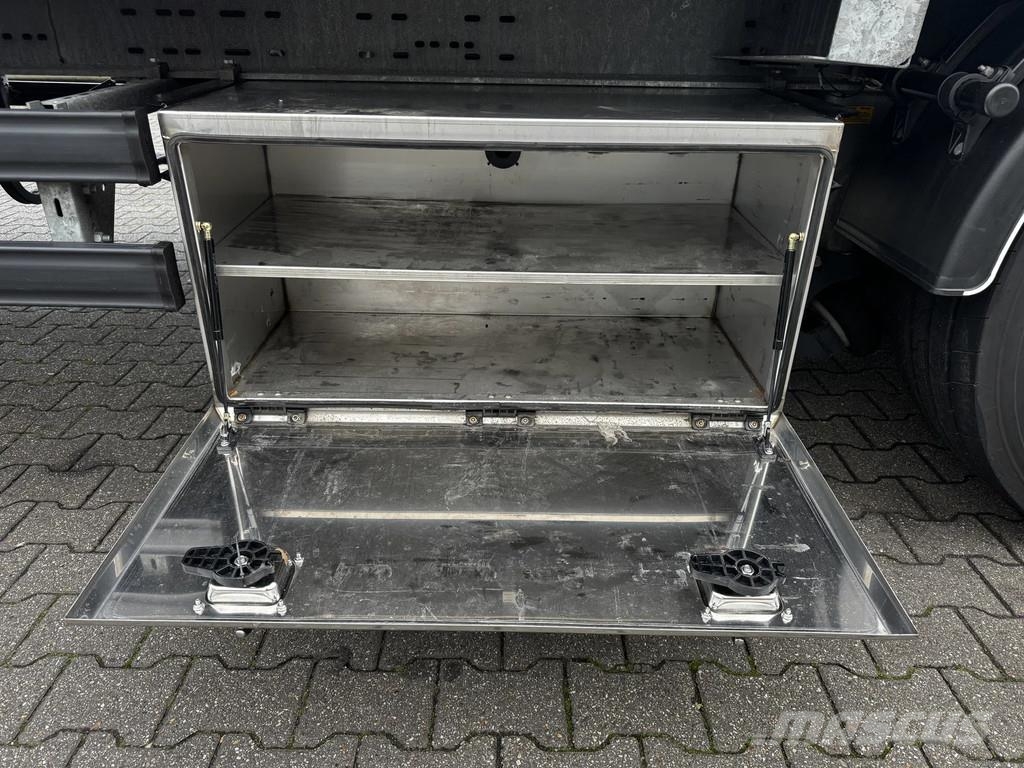 Groenewegen Schuifzeil -dak / Saf Disc / Lift-as / APK 08-2027 Tentpoolhaagised