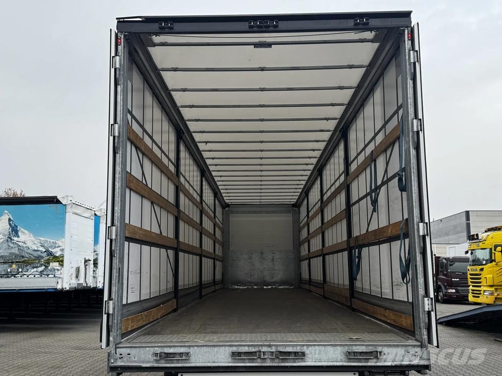 Groenewegen Schuifzeil -dak / Saf Disc / Lift-as / APK 08-2027 Tentpoolhaagised