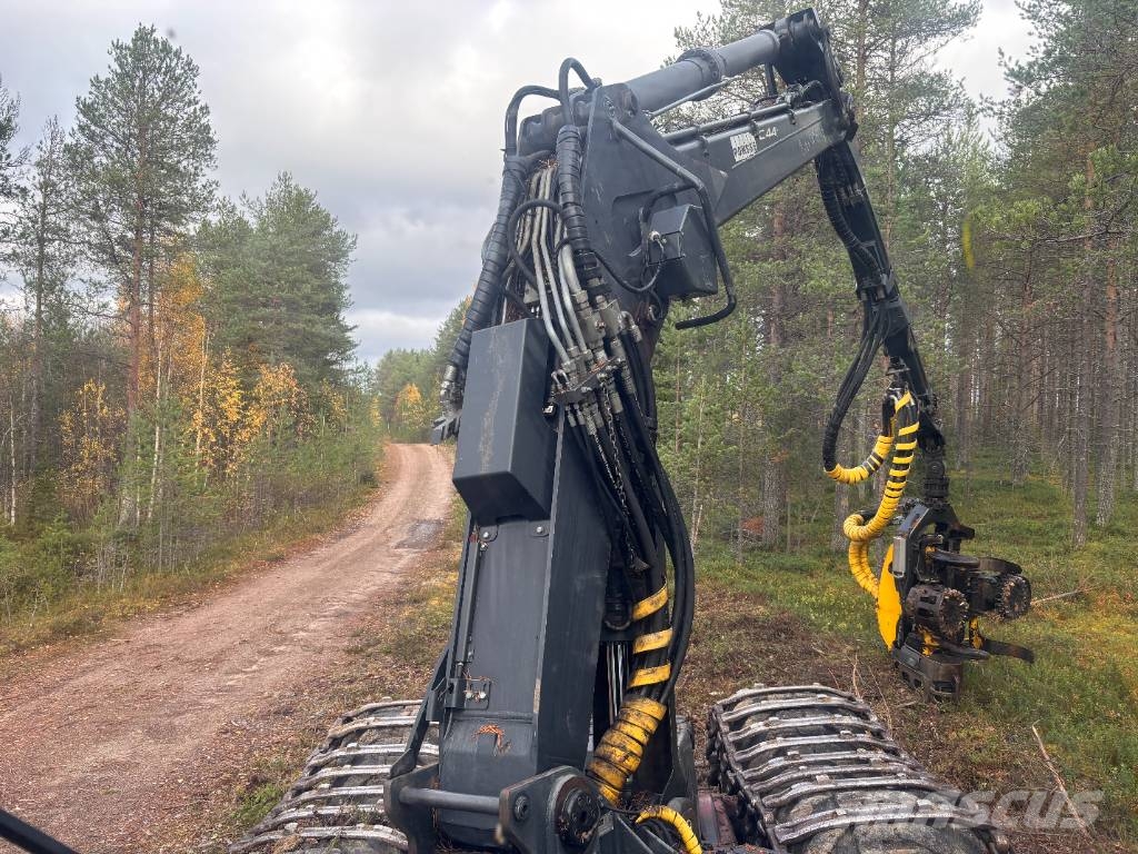 Ponsse FOX 8W 3B Harvesterit