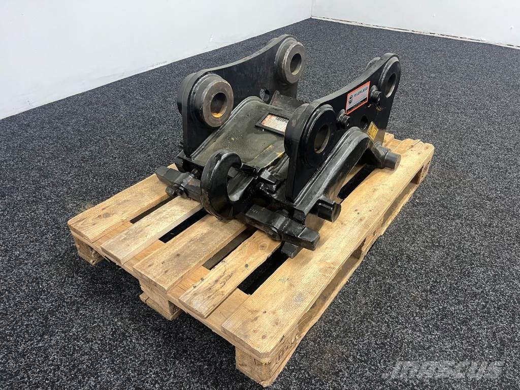 CAT CW40 H.4.N. B Linkage quick coupler Brze spojke