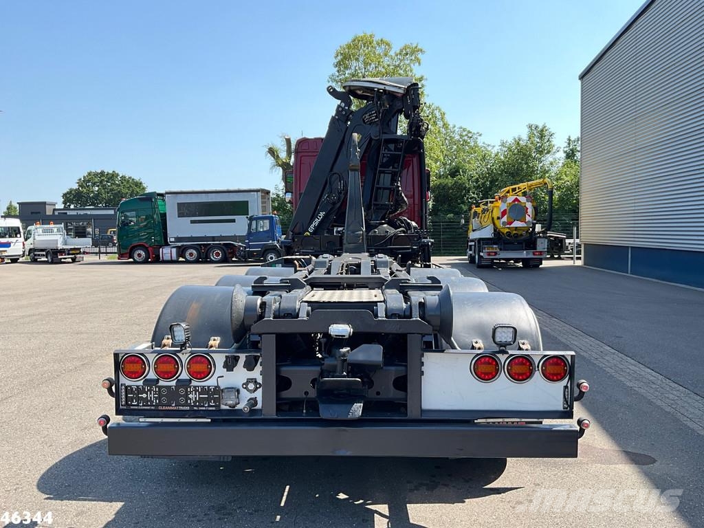 Mercedes-Benz Arocs 3253 Euro 6 8x4 Palfinger 17 Tonmeter Z-kraa Camiones polibrazo
