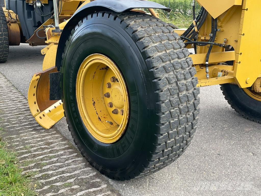 CAT 140M Greideri
