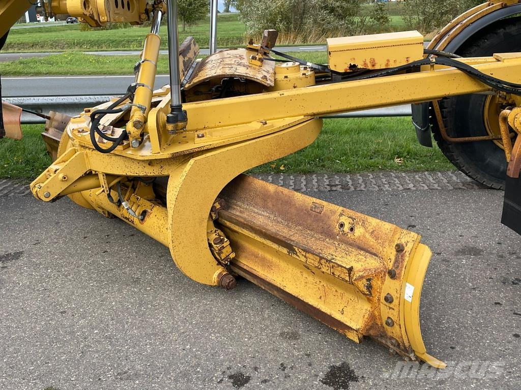 CAT 140M Greideri