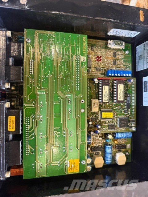 Liebherr R 954 B USED PARTS CAB COMPLET كابينة والداخلية