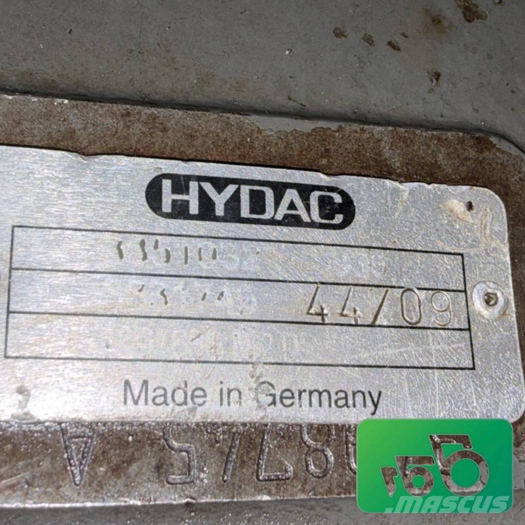 Massey Ferguson 8670 Hydraulic distributor 4281760 AGCO valve 931100800020 液压