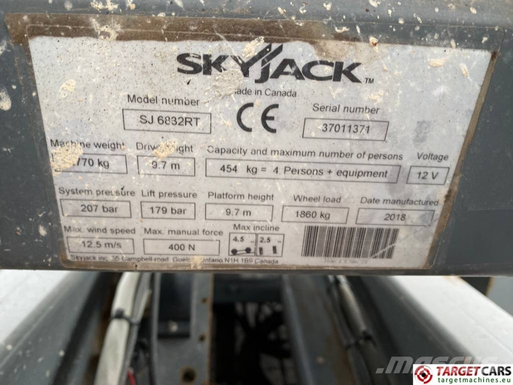 SkyJack SJ6832RT Diesel 4x4 Scissor Work Lift 1180cm Škarjaste dvižne ploščadi
