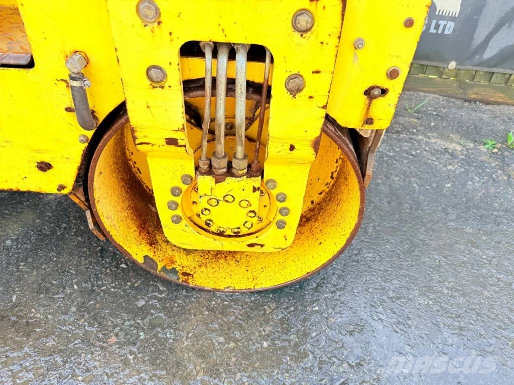 Bomag BW 80 AD-2 Valjci sa duplim bubnjem
