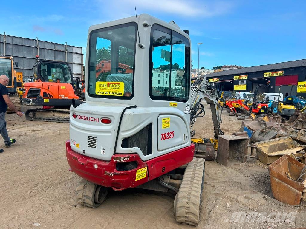 Takeuchi TB 225 Mini excavators < 7t (Mini diggers)