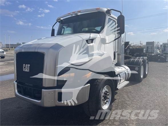 CAT CT660 وحدات الجر