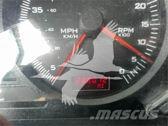 CAT CT660 وحدات الجر