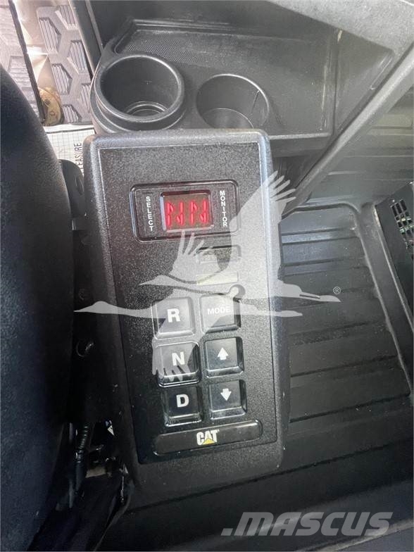 CAT CT660 وحدات الجر