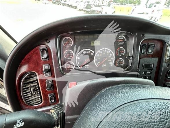 Freightliner BUSINESS CLASS M2 106 건설 장비 - 기타