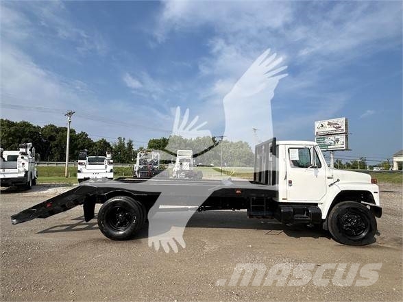International S1900 Грузовики-платформы/боковая разгрузка