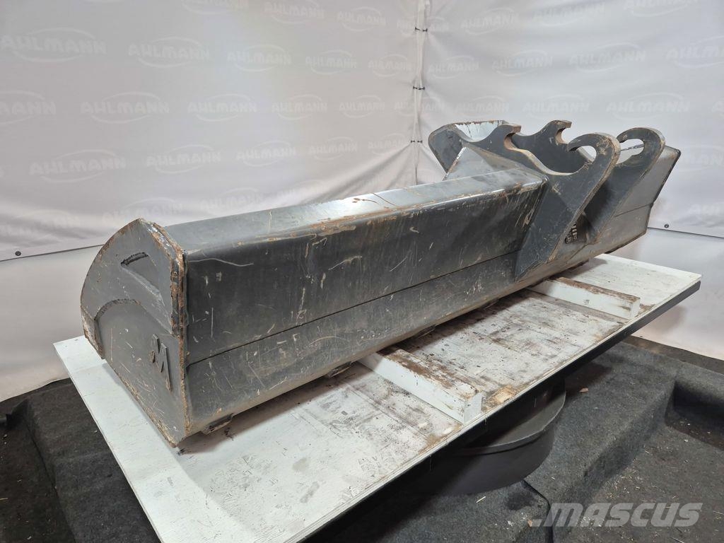 Mecalac 9MWR Loader dichte bak دلاء
