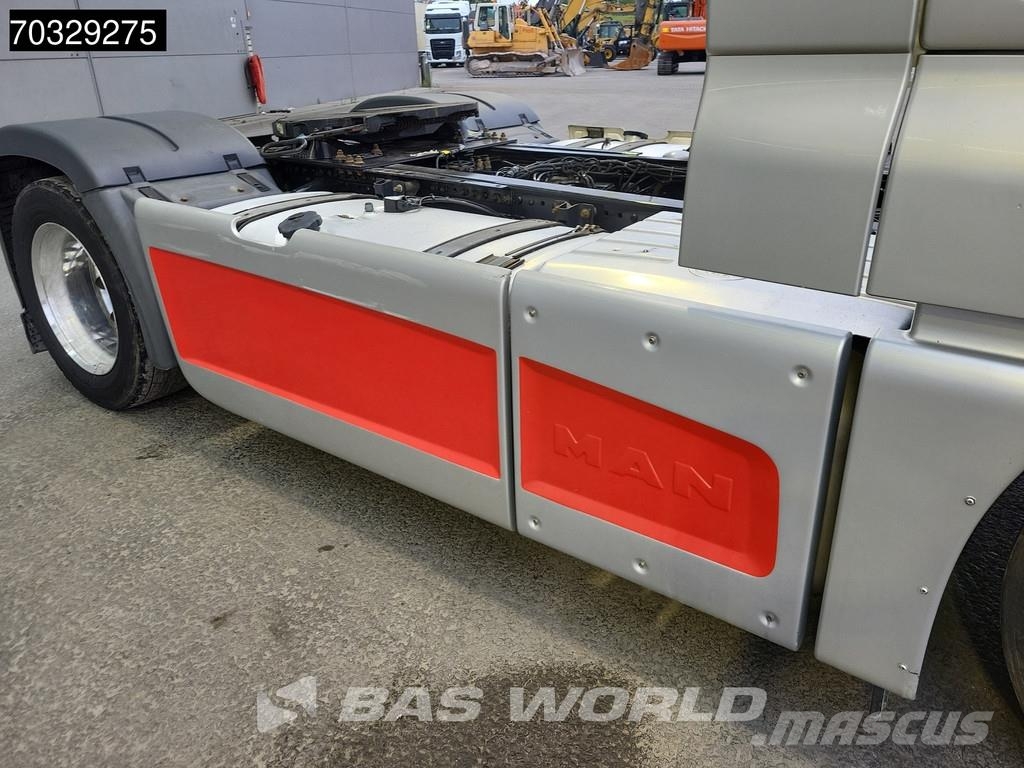 MAN TGX 18.560 4X2 XXL Retarder 2x Tanks Standklima AC Tahače