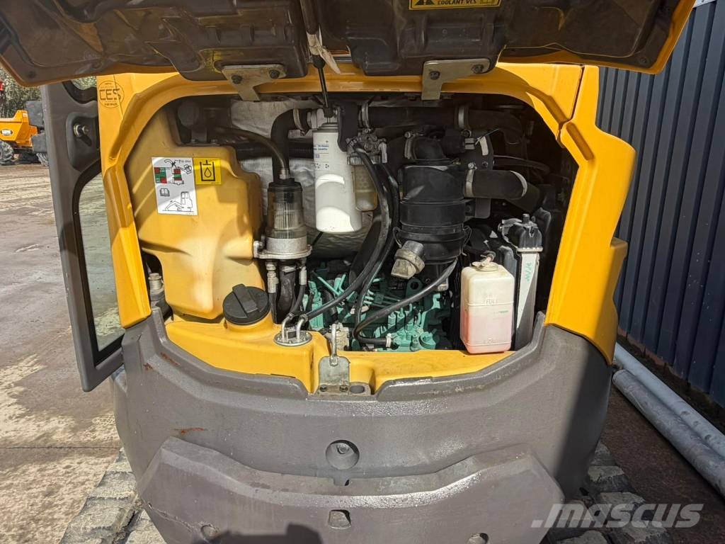 Volvo ECR 25 小型挖掘机
