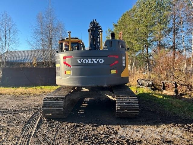 Volvo ECR 235 EL 대형 굴삭기 29톤 이상