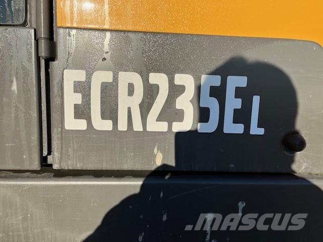 Volvo ECR 235 EL 대형 굴삭기 29톤 이상