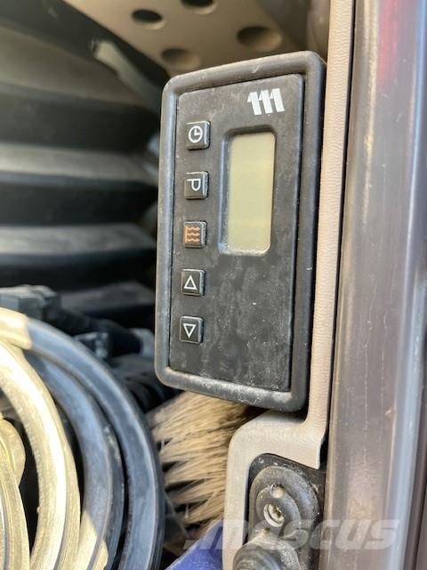 Volvo ECR 235 EL 대형 굴삭기 29톤 이상