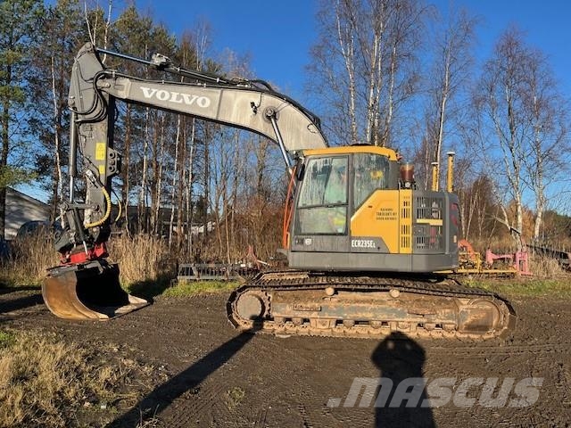 Volvo ECR 235 EL 대형 굴삭기 29톤 이상