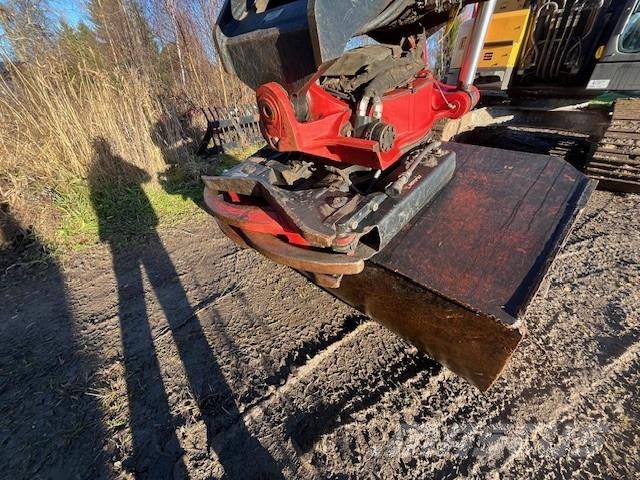 Volvo ECR 235 EL 대형 굴삭기 29톤 이상