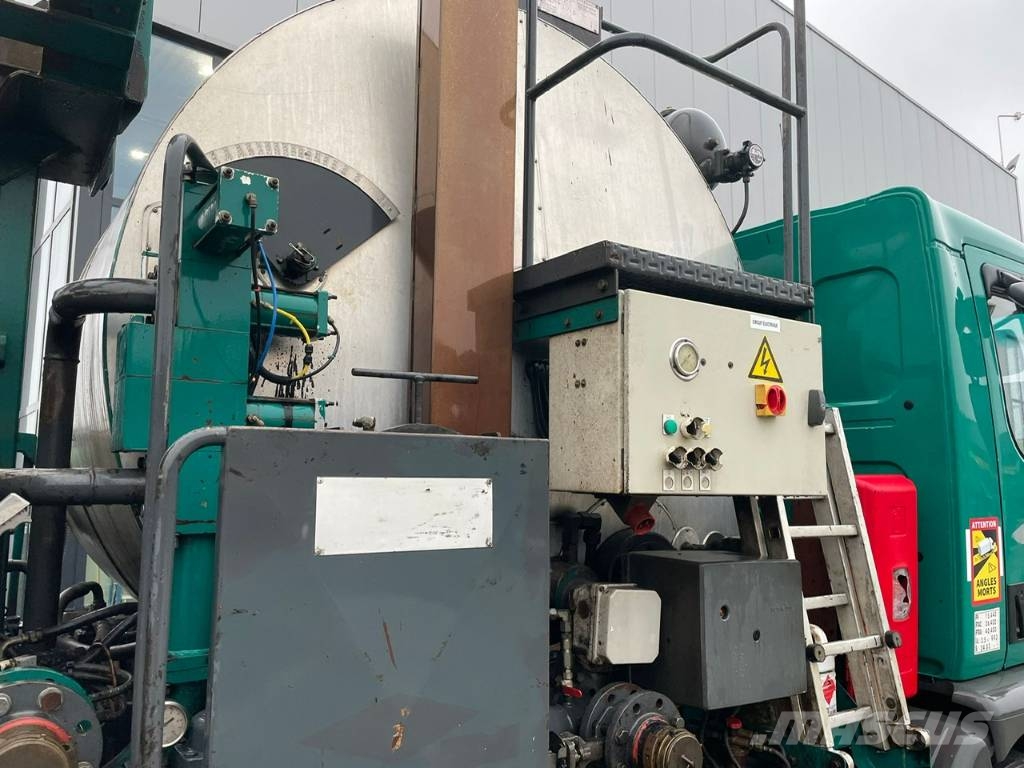 Renault 320 DCI Premium Secmair 3500 liter Bitumen Sprayer Bitumen sprayers