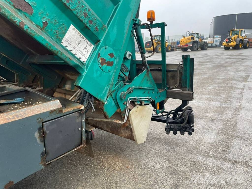 Renault 320 DCI Premium Secmair 3500 liter Bitumen Sprayer Bitumen sprayers