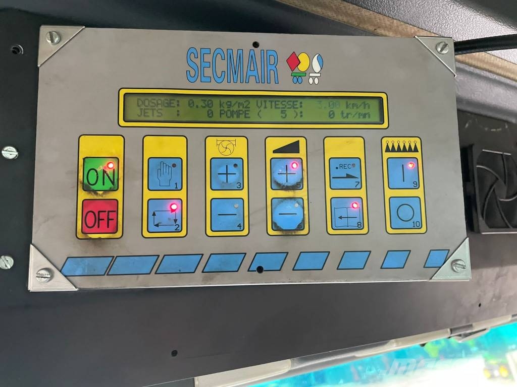 Renault 320 DCI Premium Secmair 3500 liter Bitumen Sprayer Bitumen sprayers